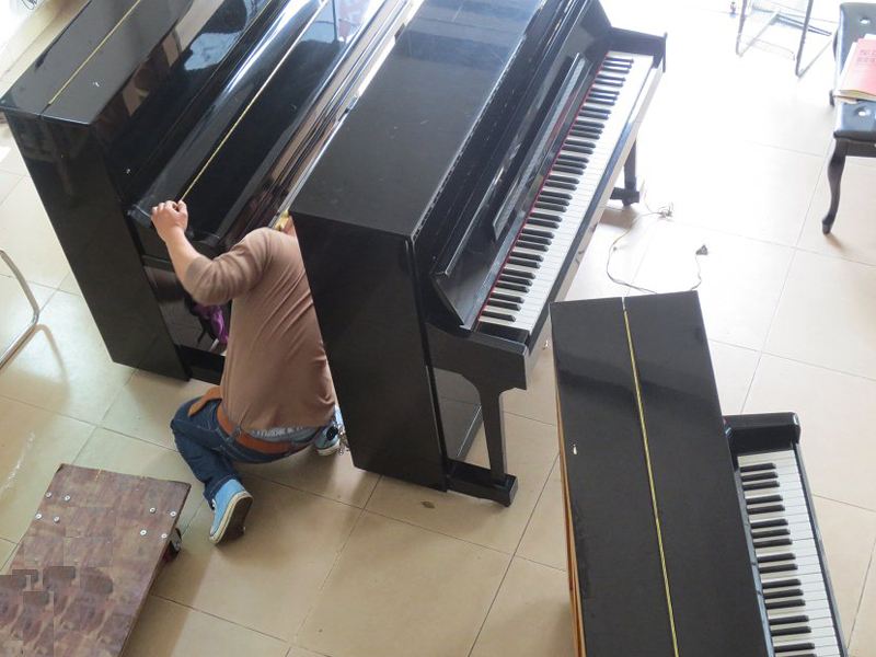 甘孜县搬钢琴